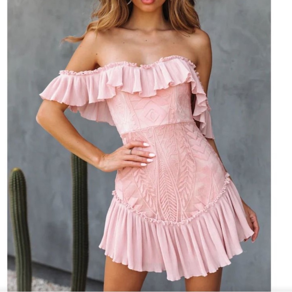 Hello Molly Something To Be Said Dress Blush Off Shoulder Mini Size Small